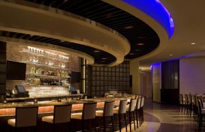District American Kitchen & Wine Bar