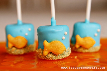 Fun-Snacks-For-Kids-Marshmallow-Pops-Birthday