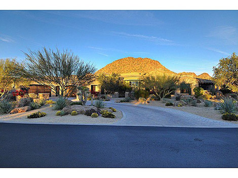 Scottsdale - Golf Course community of Desert Highlands - 2600000
