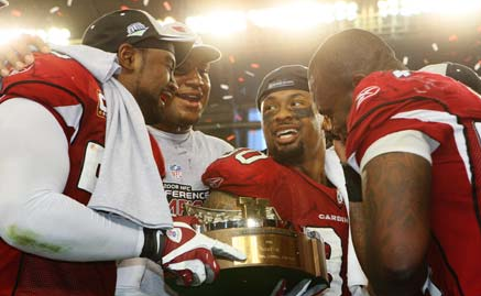 NFL Cardinals win 1947 football title. 