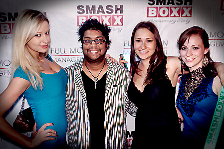 22 Smashboxx