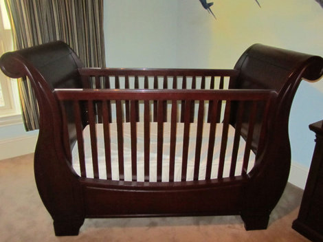 larkin sleigh crib